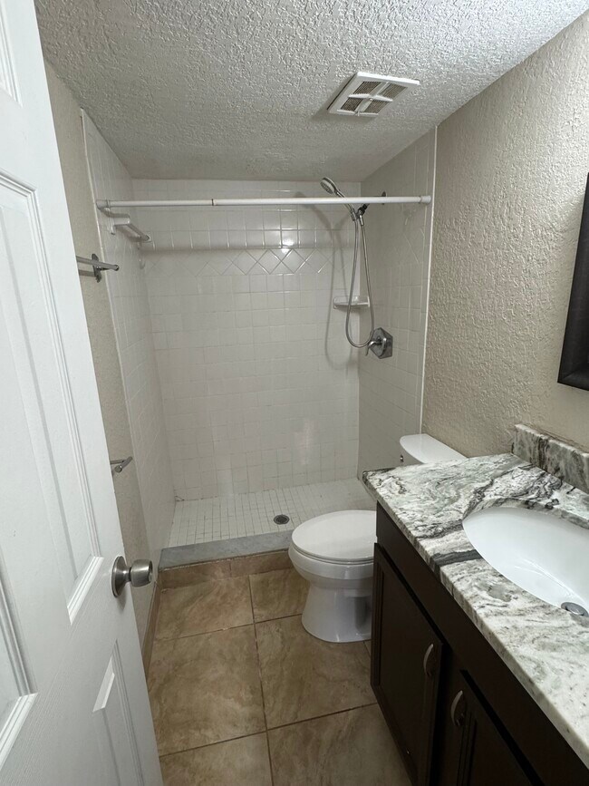 233 Lewfield Cir, Unit 233 in Winter Park, FL - Building Photo - Building Photo
