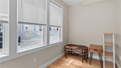 16 Brinley St in Newport, RI - Building Photo - Building Photo