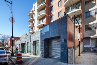 ACT TOWER in Flushing, NY - Building Photo - Building Photo