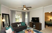 2 Bedroom 1136sf - Gables at the Terrace Apartments in Austin, Texas