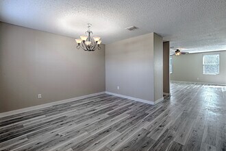 5909 Thoroughbred Trail in Denton, TX - Building Photo - Building Photo