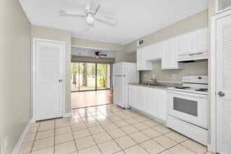 12900 Walden Rd in Montgomery, TX - Building Photo - Building Photo