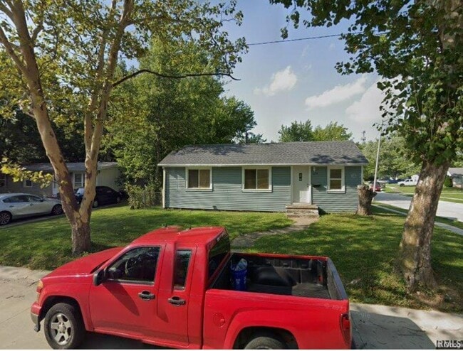 property at 2719 Manford St