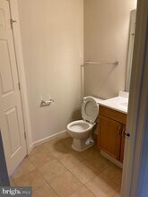 5516 Sully Lake Dr in Centreville, VA - Building Photo - Building Photo