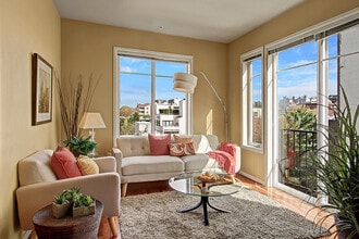 124 Bellevue Ave E in Seattle, WA - Building Photo - Building Photo