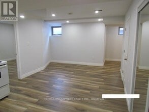 5542 Twelve Mile Trail in Burlington, ON - Building Photo - Building Photo