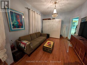 1038 Dovercourt Rd in Toronto, ON - Building Photo - Building Photo