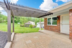 4107 Cherryton Dr in Chattanooga, TN - Building Photo