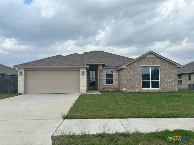 property at 809 Holliday Dr