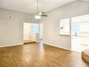 9215 Newkay Ln in Spring, TX - Building Photo - Building Photo