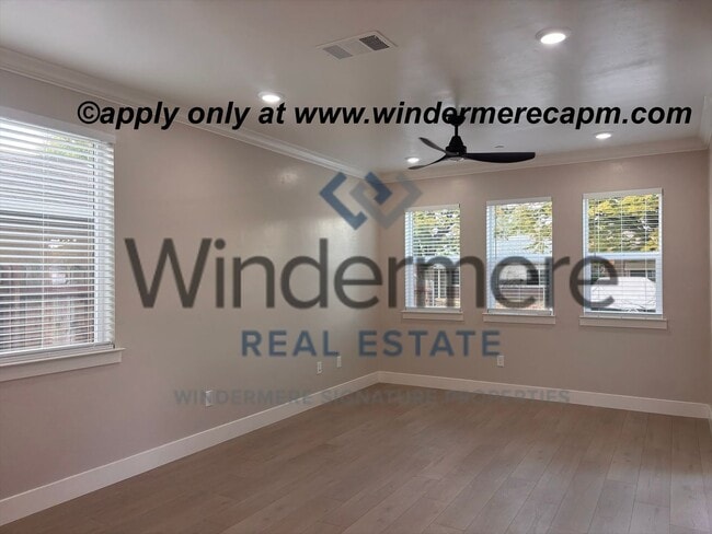 property at 5461 Bradford Dr