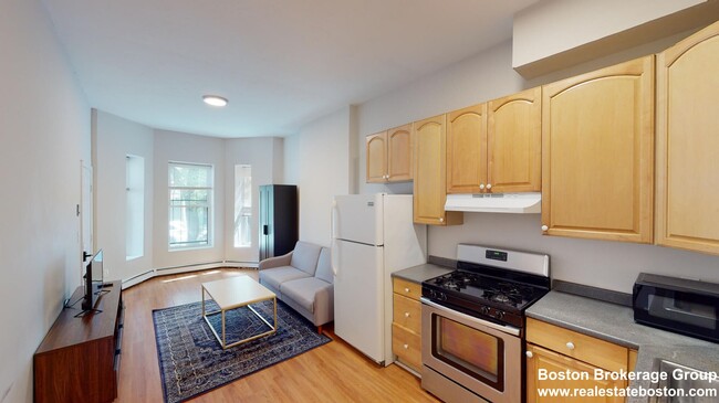 96 Hammond St, Unit 2 in Boston, MA - Building Photo - Building Photo