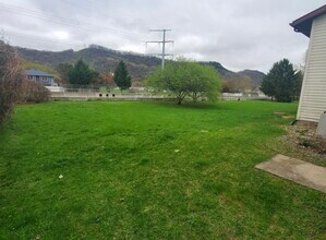 3511 29th Ct S, Unit Upper Unit Duplex in La crosse, WI - Foto de edificio - Building Photo