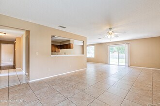 2833 Homestead Rd in Orange Park, FL - Building Photo - Building Photo