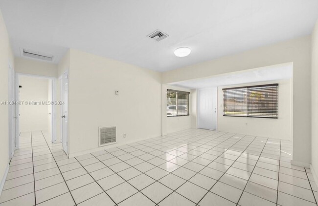 413 SE 22nd St in Fort Lauderdale, FL - Building Photo - Building Photo