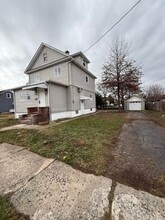 255 N 1st Ave in Manville, NJ - Building Photo - Building Photo