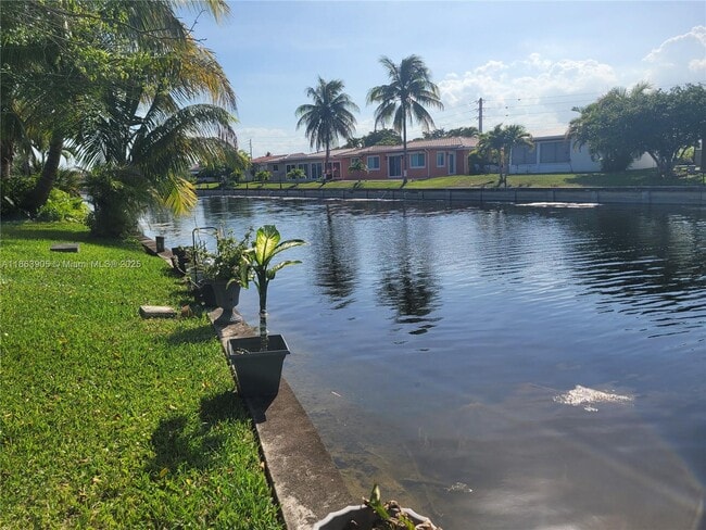 4519 NW 49th Dr in Tamarac, FL - Building Photo - Building Photo
