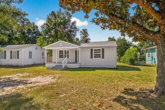320 Chaseville St in Pensacola, FL - Building Photo - Building Photo