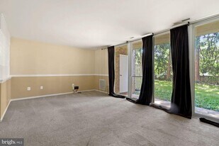 752 Quince Orchard Blvd in Gaithersburg, MD - Building Photo