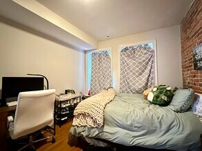 836 Huntington Ave, Unit 1 in Boston, MA - Foto de edificio - Building Photo