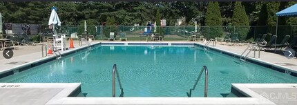 3 Covington Ct in East Brunswick, NJ - Building Photo - Building Photo