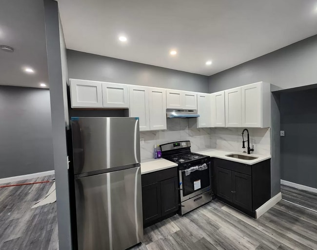 269 Sherman Ave, Unit 1