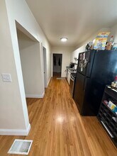 523 E 3rd St, Unit 1F in Boston, MA - Foto de edificio - Building Photo