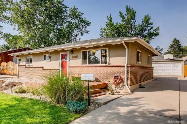 property at 7035 W Iowa Ave