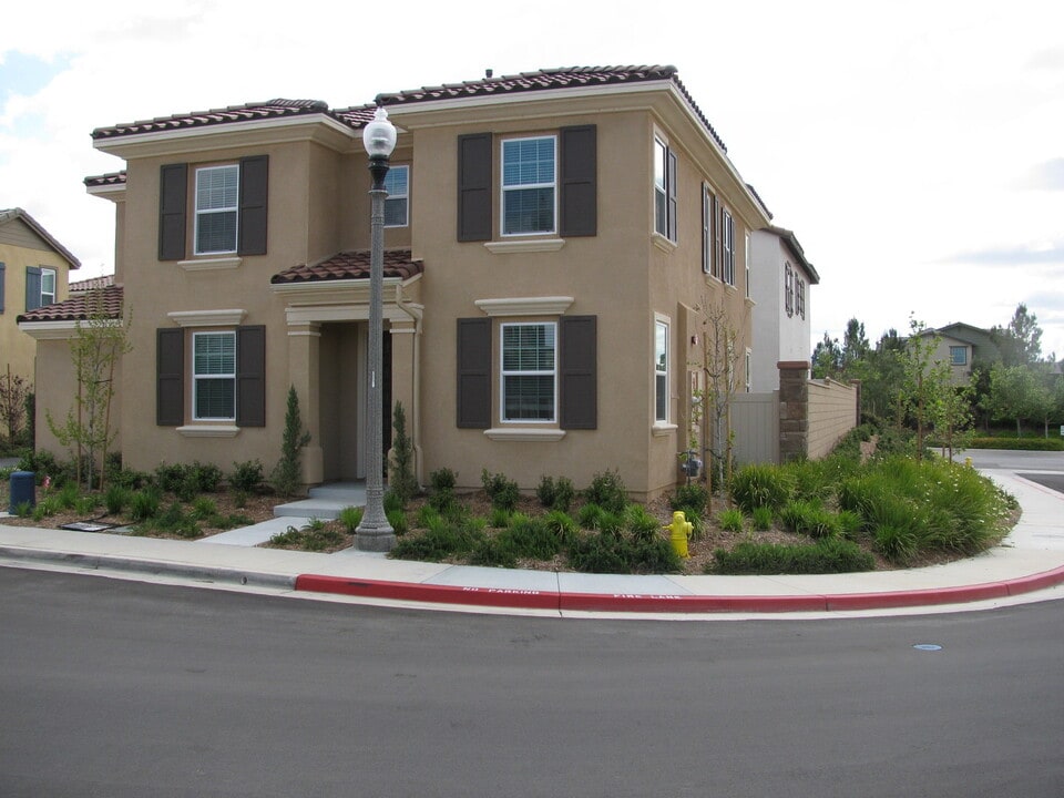 40354 Cape Charles Dr in Temecula, CA - Building Photo