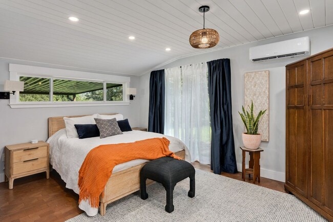 1596 Ronne Dr, Unit AUCPDY in Santa Rosa, CA - Building Photo - Building Photo