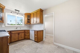 12601 Loraleen St in Garden Grove, CA - Building Photo - Building Photo