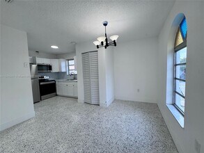 3216 SW 25th Ter, Unit 3216 in Miami, FL - Building Photo - Building Photo