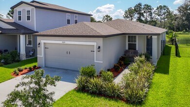 3329 Fresno Pl in Zephyrhills, FL - Building Photo - Building Photo