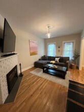 1428 Oak St NW in Washington, DC - Foto de edificio - Building Photo