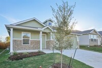 11020 Triple Crown Ct in Providence Village, TX - Foto de edificio - Building Photo