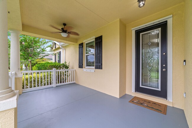 1350 Bunker Ct in Vero Beach, FL - Foto de edificio - Building Photo