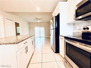 1625 SW 1st Ave in Cape Coral, FL - Building Photo - Building Photo