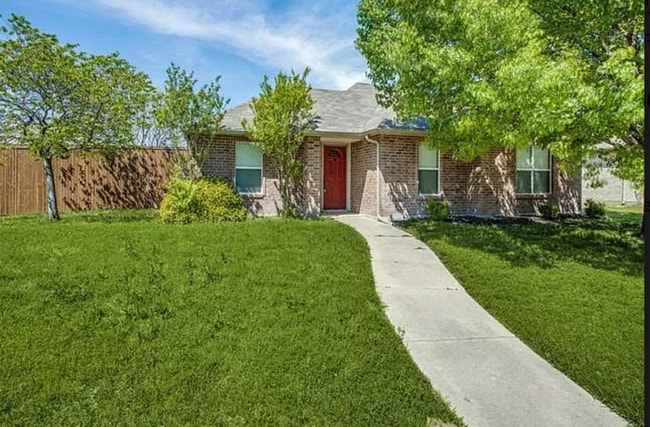 12002 Rosedown Ln