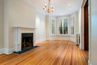 1120 E Capitol St NE in Washington, DC - Foto de edificio - Building Photo