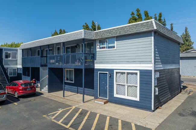 1378-01 Willow Lake Apartments