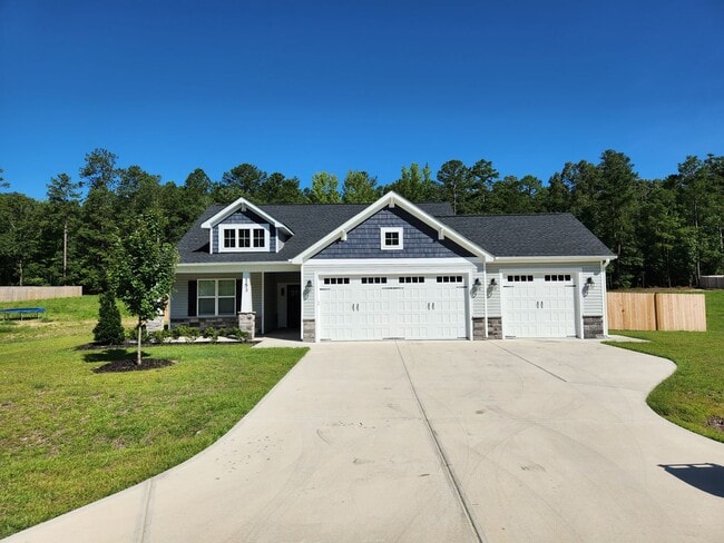 property at 153 Edgefield Dr