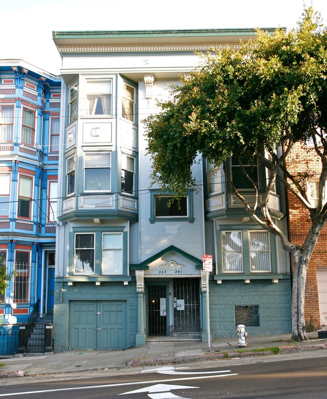335-341 Oak St in San Francisco, CA - Foto de edificio - Building Photo