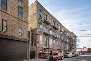 The Evergreen Lofts in Chicago, IL - Building Photo