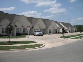 Richmond Ridge Townhomes in Bryan, TX - Building Photo