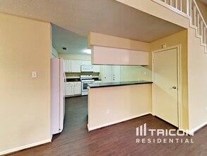 943 Somercotes Ln in Channelview, TX - Building Photo - Building Photo