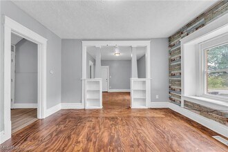 1174 La Croix Ave in Akron, OH - Building Photo - Building Photo