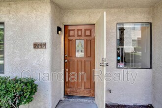 2639 Jacyra Ave in Las Vegas, NV - Building Photo - Building Photo