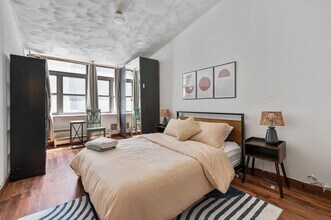 247 W 29th St in New York, NY - Building Photo - Building Photo