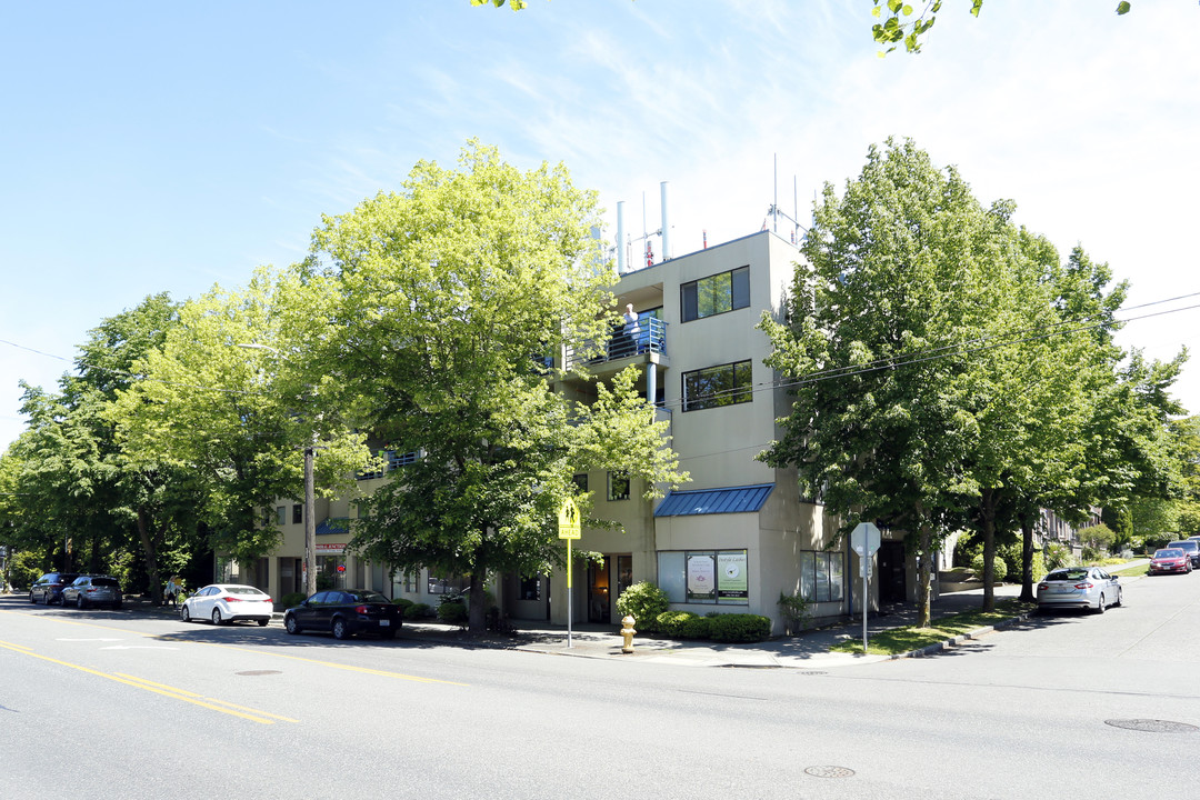 Manning Place in Seattle, WA - Foto de edificio