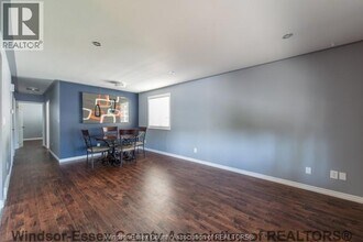 1469 Azalia Crescent in Windsor, ON - Foto de edificio - Building Photo